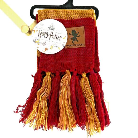 Accessories - New Harry Potter Gryffindor Scarf Knit Red Yellow Heathered Stripe Fringe nwt